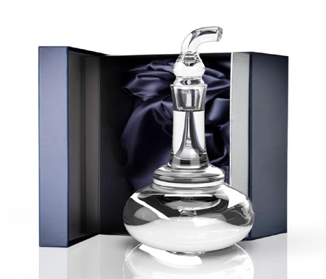 דיקנטר בצורת דוד זיקוק של גלנקיירן