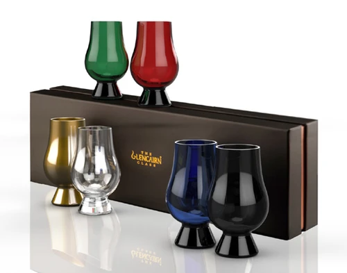 סט כוסות צבעוניות במארז מהודר - אדום/ירוק/שחור/זהב/כחול/שקוף